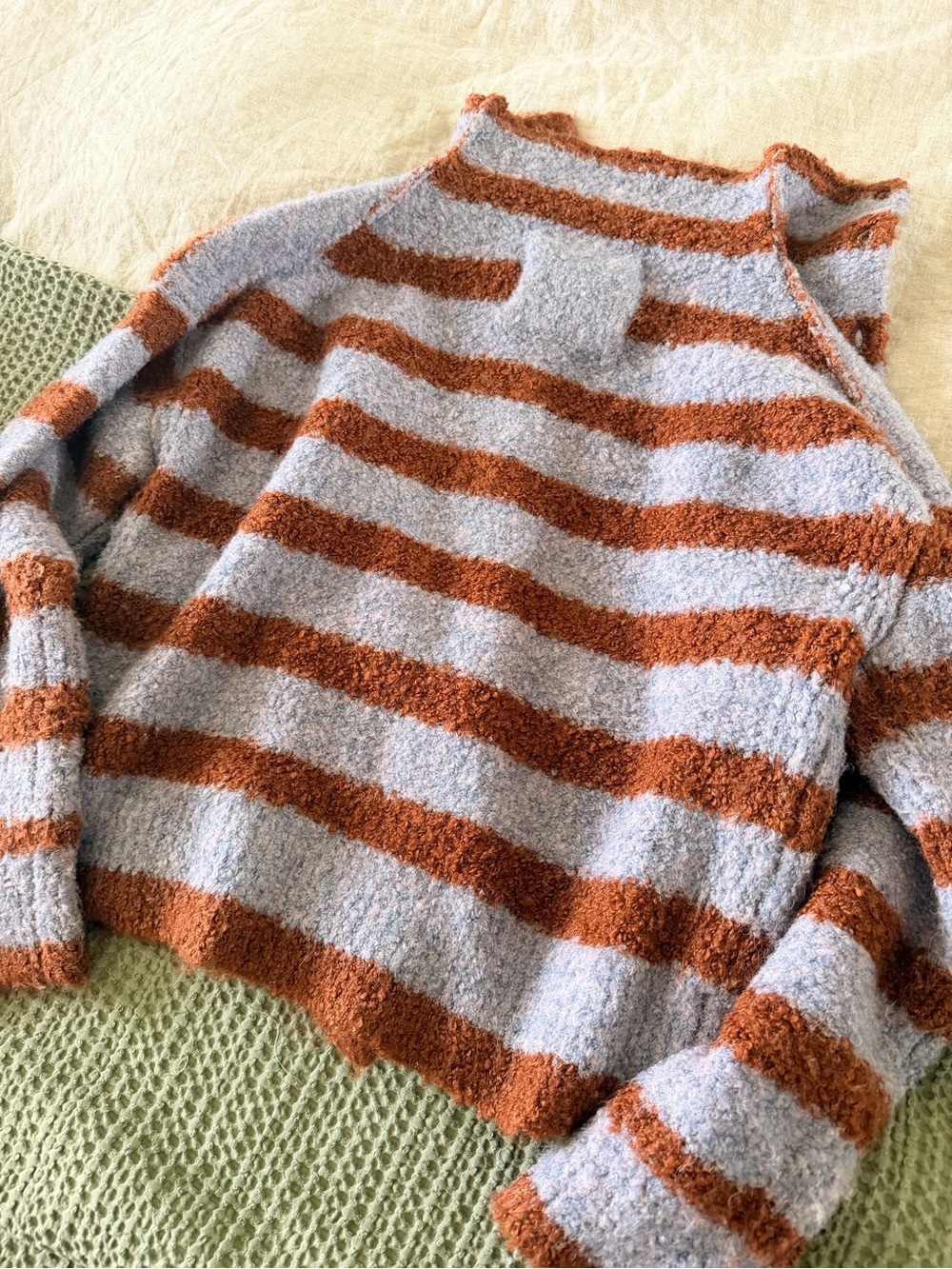 We The Free Button
Collection Cardi - Picture 4 of 4